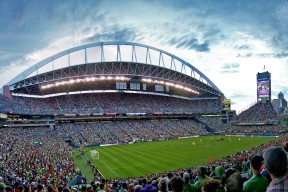 开云体育平台APP-赛道与球场的双重奏，莫兰特F1首秀惊艳，山西队力压雷霆显统治力