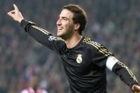 世界杯2026-意甲焦点战之夜，约基奇冠军级表现，当足球遇见篮球的胜利哲学